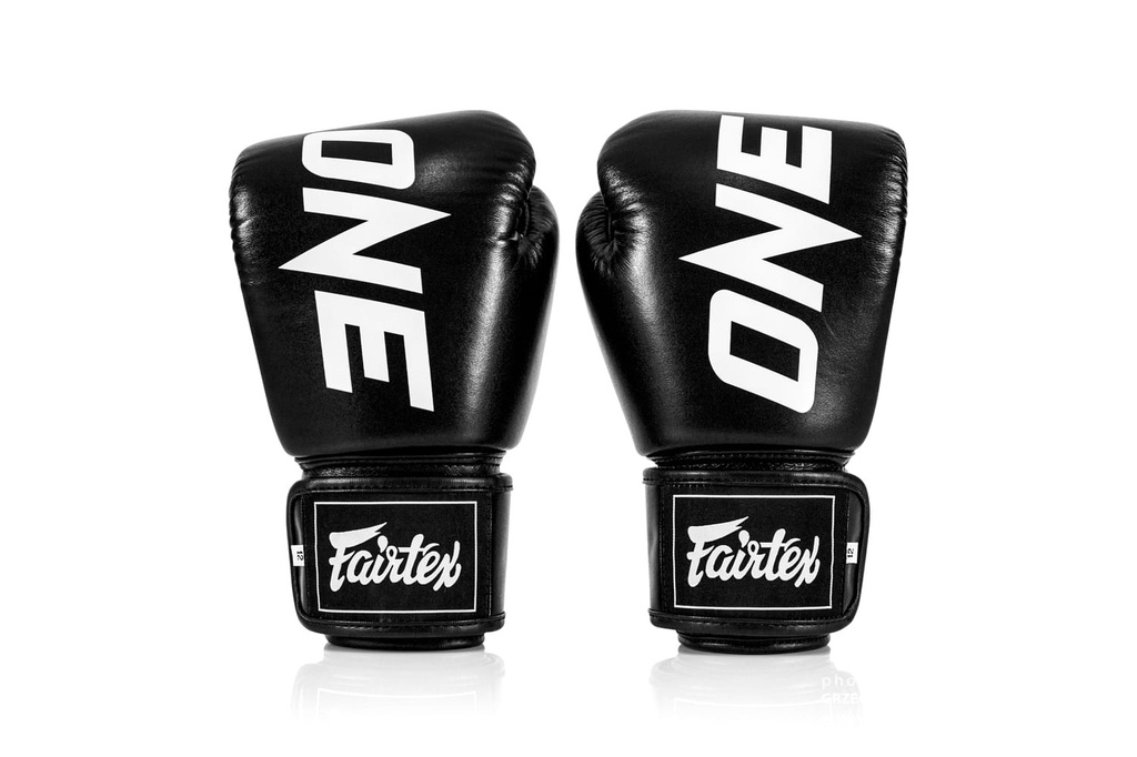 Fairtex Boxhandschuhe ONE X ONE Championship, Schwarz 3