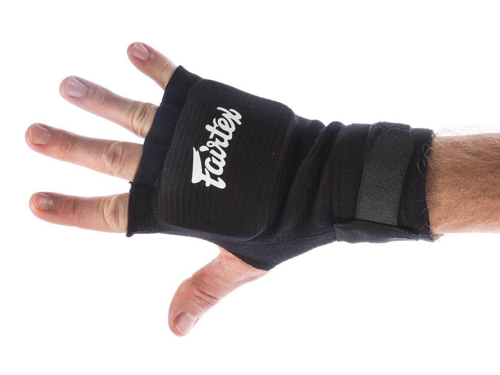 Fairtex Innenhandschuhe mit Bandage HW3, Schwarz 2