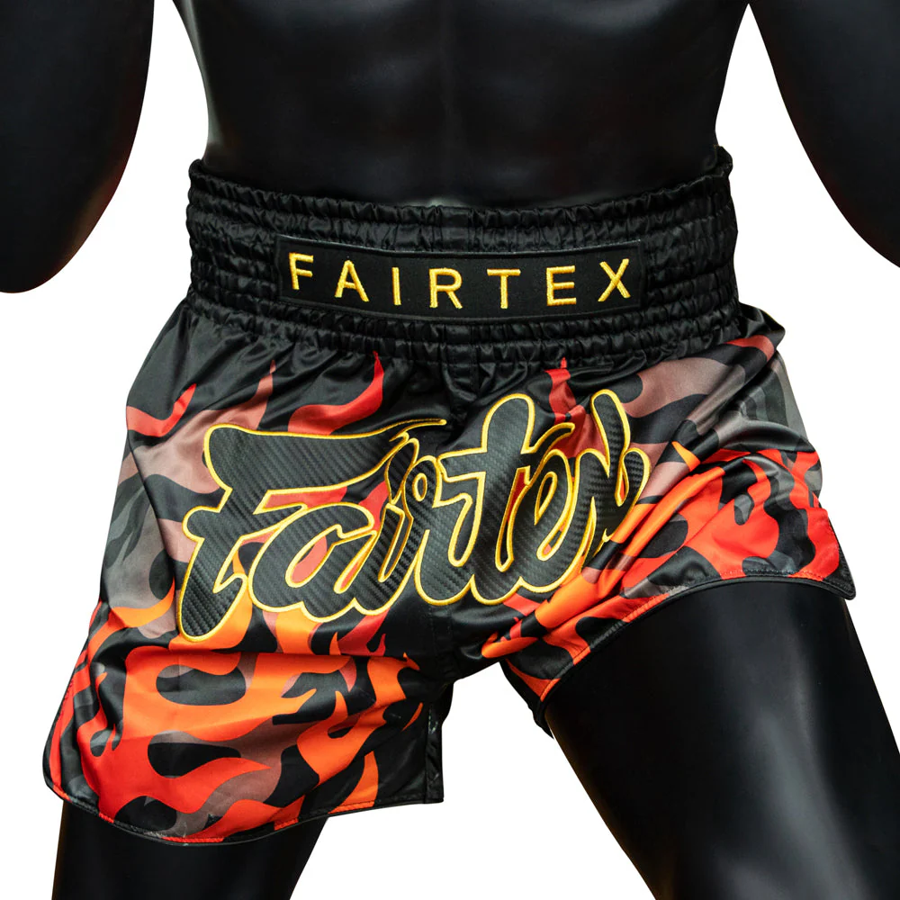 Fairtex Muay Thai Shorts BS1921 Volcano, Schwarz-Rot
