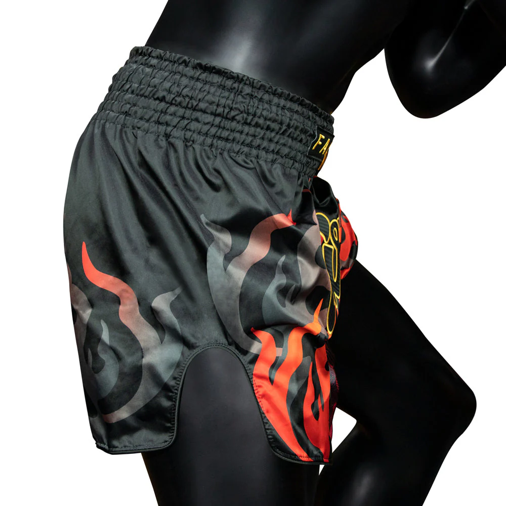 Fairtex Muay Thai Shorts BS1921 Volcano, Schwarz-Rot