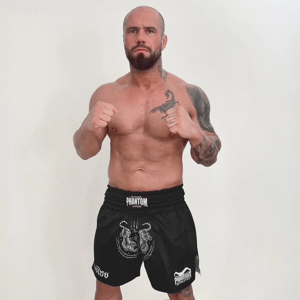 Phantom Muay Thai Shorts Sak Yant, Schwarz-Weiß 10