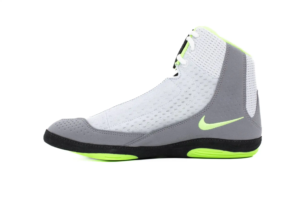 Nike Ringerschuhe Inflict 4, Weiß-Grau-Grün