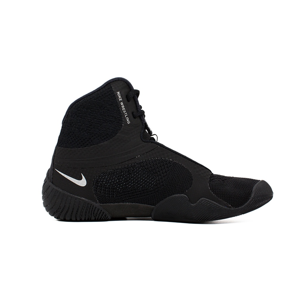 Nike Ringerschuhe Tawa, Schwarz-Silber