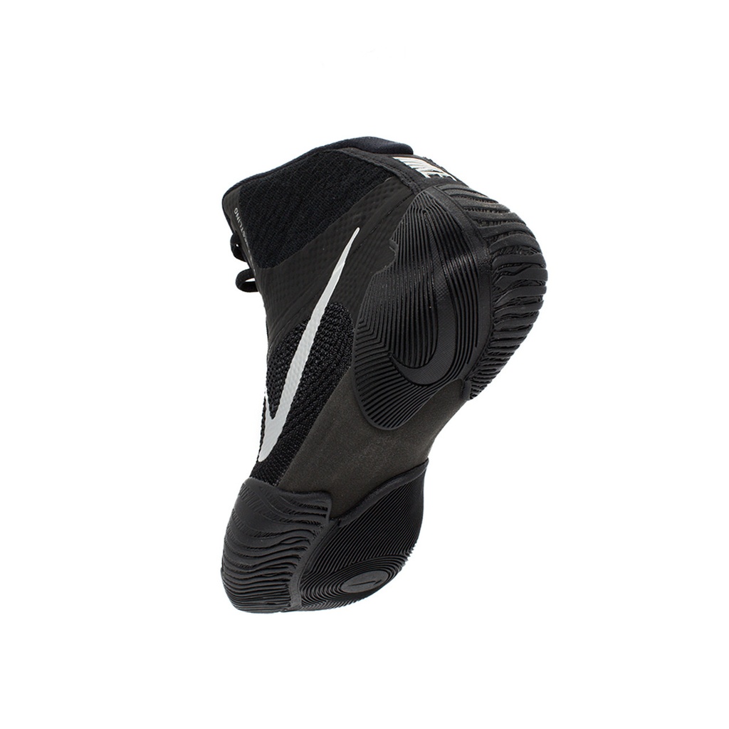 Nike Ringerschuhe Tawa, Schwarz-Silber