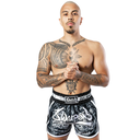 8Weapons Muay Thai Shorts Carbon Sak Yant Tigers, Schwarz