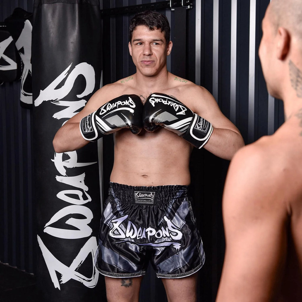 8Weapons Muay Thai Shorts Shift, Schwarz 10