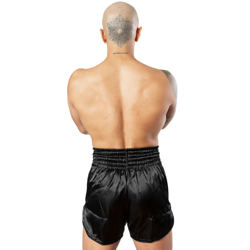 8Weapons Muay Thai Shorts Strike, Schwarz-Weiß