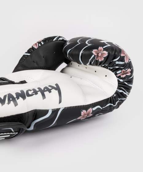 Venum Boxhandschuhe X Tawanchay, Schwarz 5
