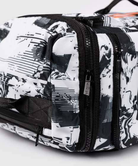 Venum Sporttasche-Rucksack UFC Zenith Authentic Fight Week, Schwarz-Weiß 8