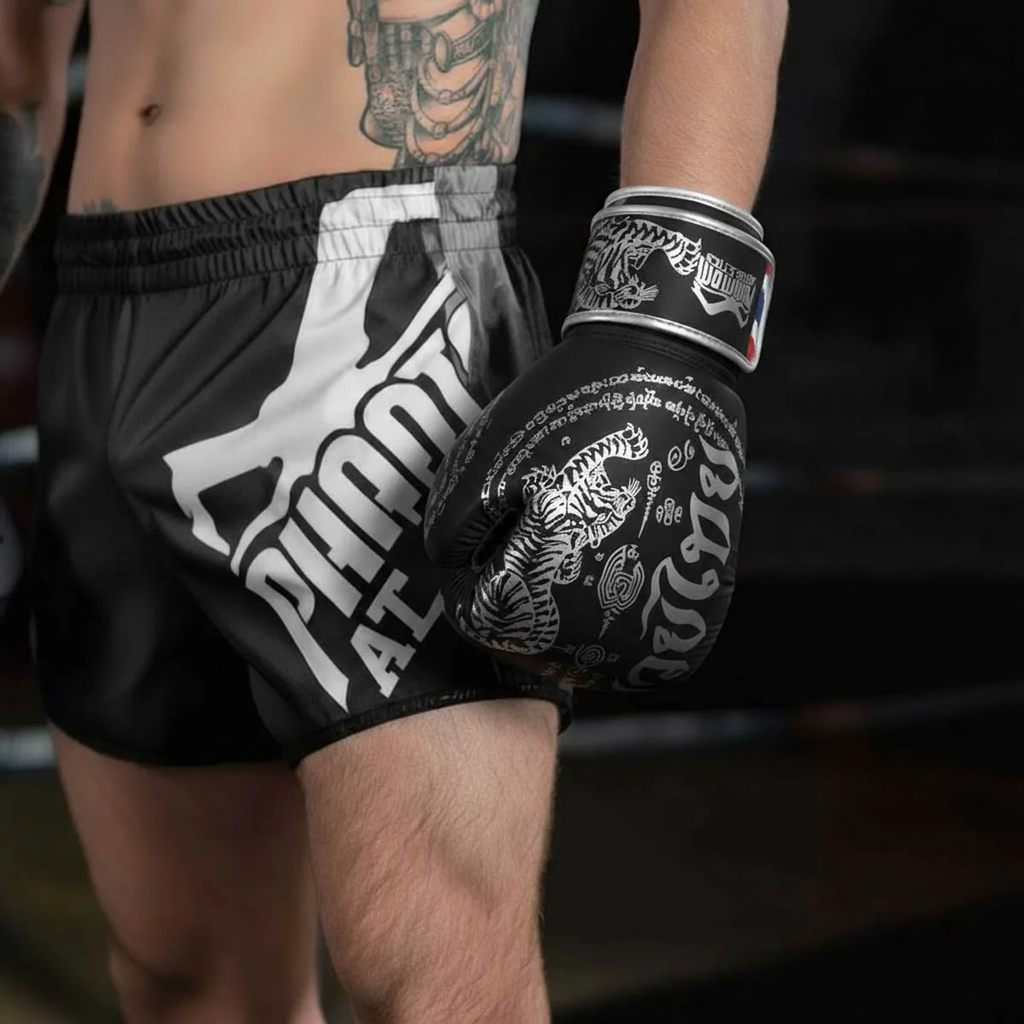 Phantom Boxhandschuhe Muay Thai LE, Schwarz-Silber