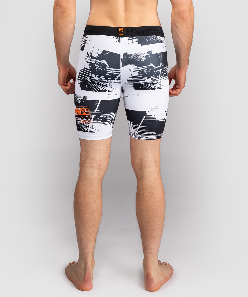Venum Compression Shorts UFC Zenith Authentic Fight Week, Schwarz-Weiß 2