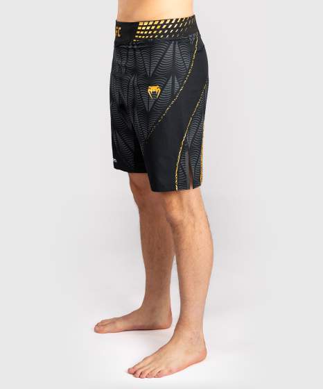 Venum Fight Shorts UFC Zenith Authentic Fight Night Champion Long Fit, Schwarz-Gold 3