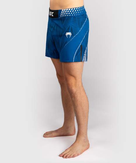 Venum Fight Shorts UFC Zenith Authentic Fight Night Short Fit, Blau 3