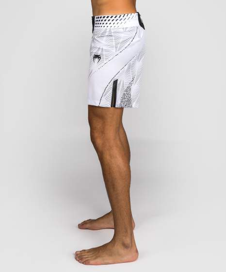 Venum Fight Shorts UFC Zenith Authentic Fight Night Short Fit, Weiß 4