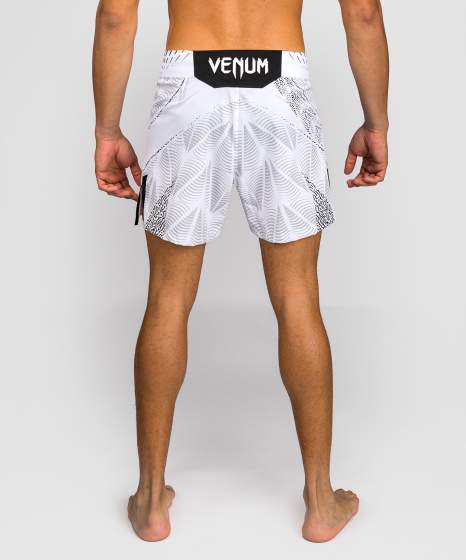 Venum Fight Shorts UFC Zenith Authentic Fight Night Short Fit, Weiß 5