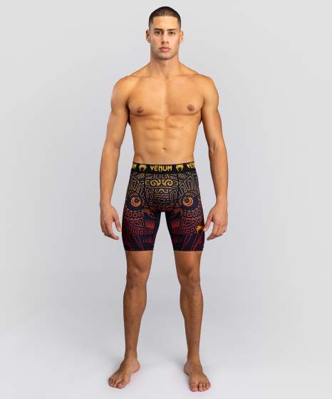 Venum Compression Shorts Quetzal Fury, Schwarz-Rot-Mandarin 5