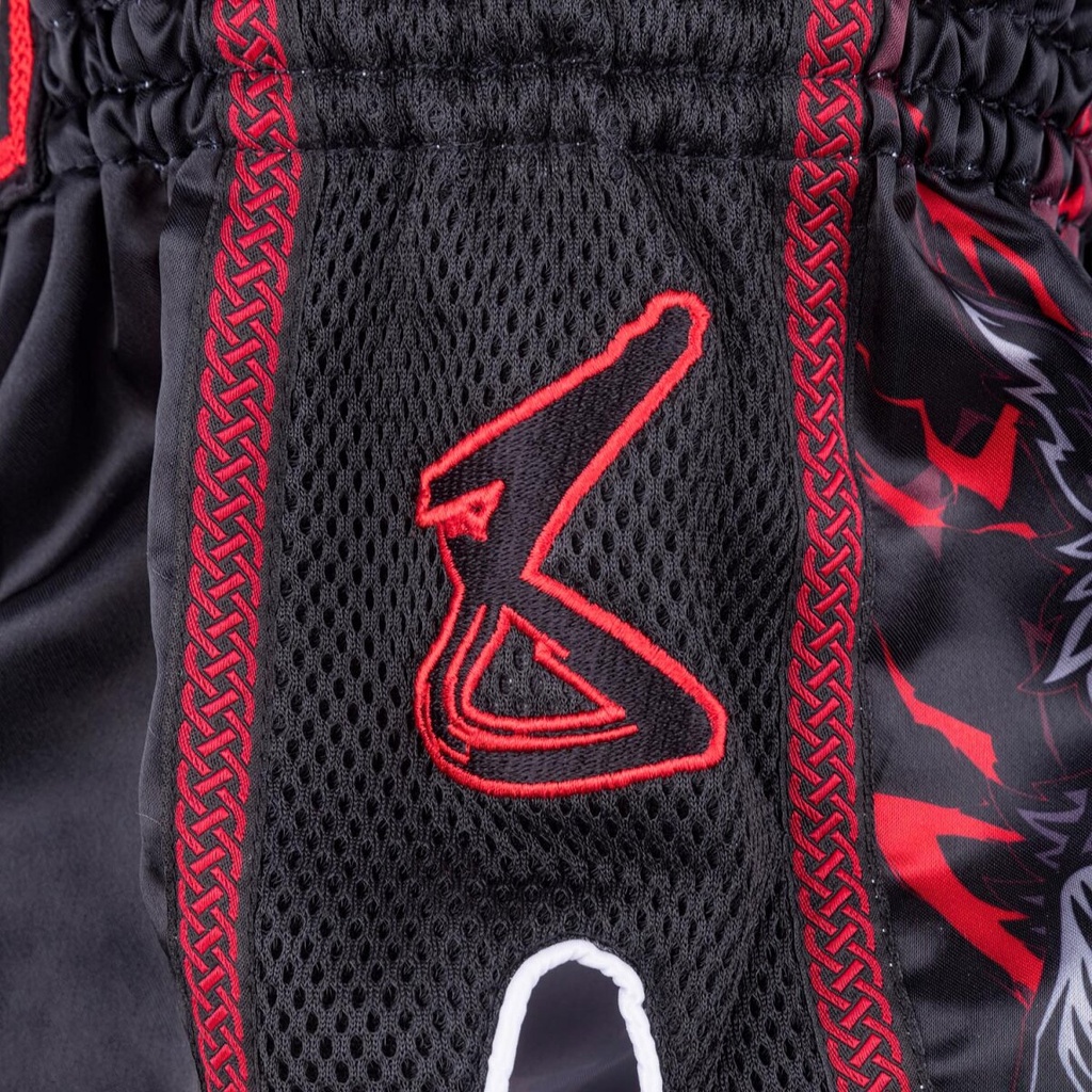 8Weapons Muay Thai Shorts Wolf Kids, Schwarz-Rot 4