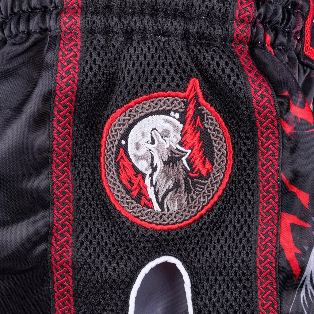 8Weapons Muay Thai Shorts Wolf Kids, Schwarz-Rot 5