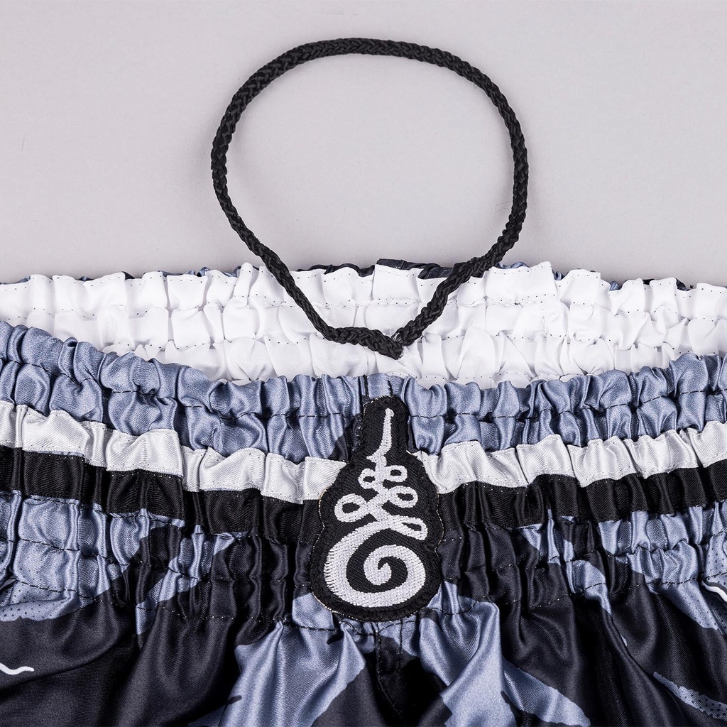 8Weapons Muay Thai Shorts 8 Ways Yant, Schwarz 6