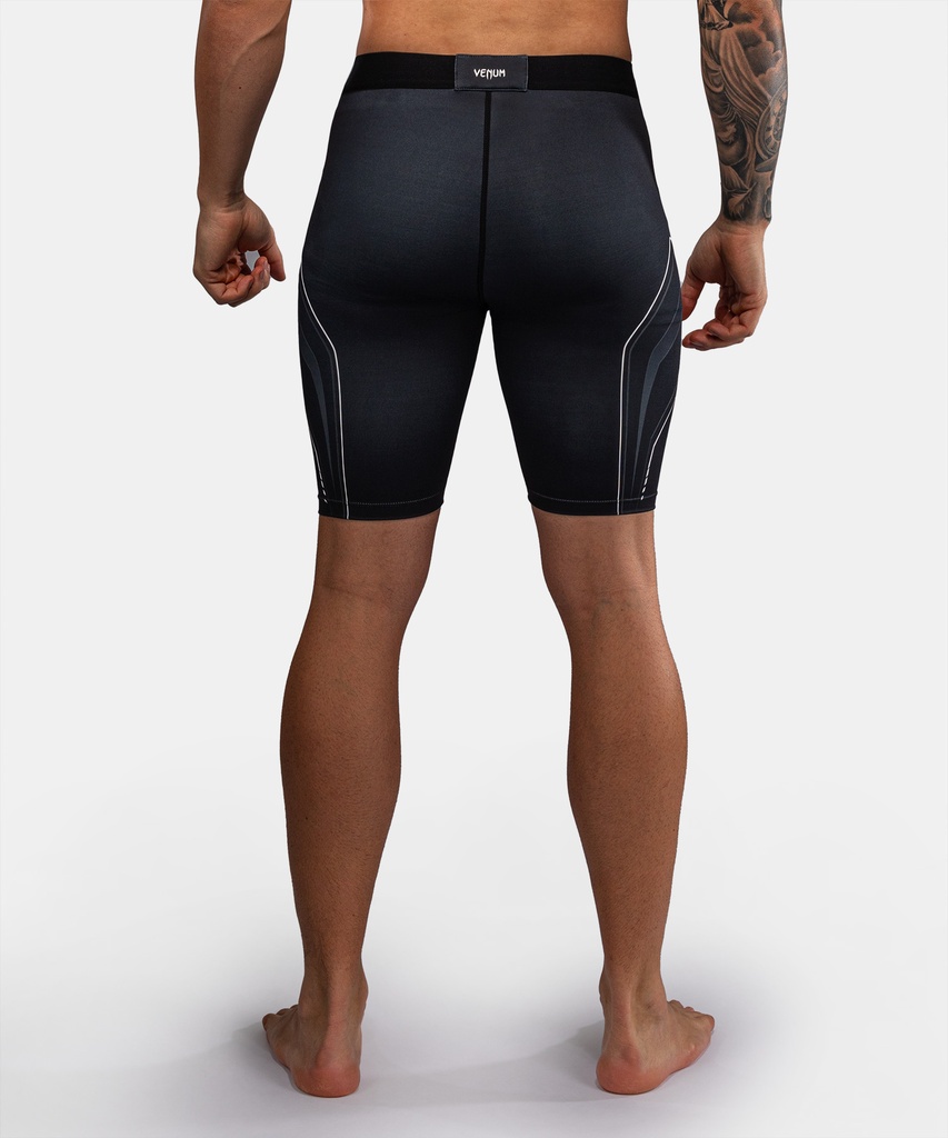 Venum Compression Shorts Streamline, Schwarz-Weiss 3