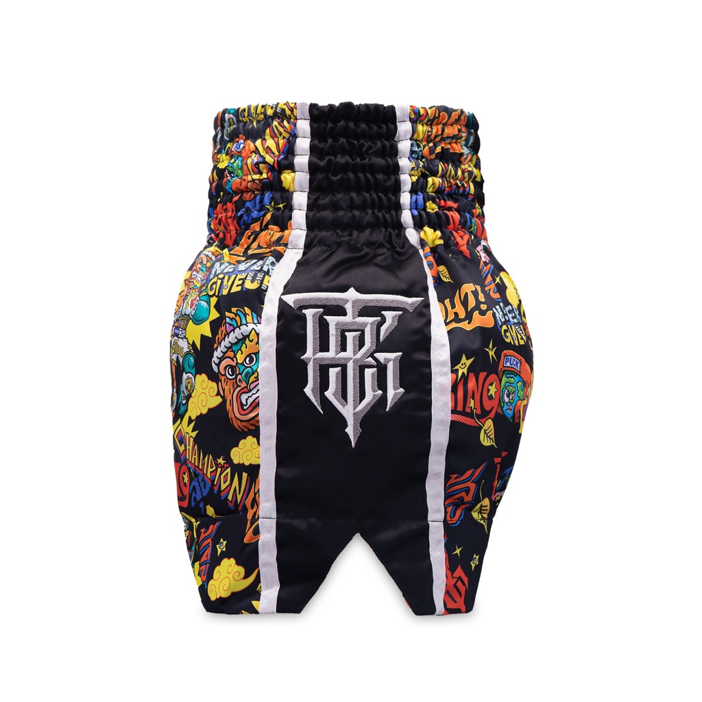 Top King Muay Thai Shorts X Puck, Schwarz