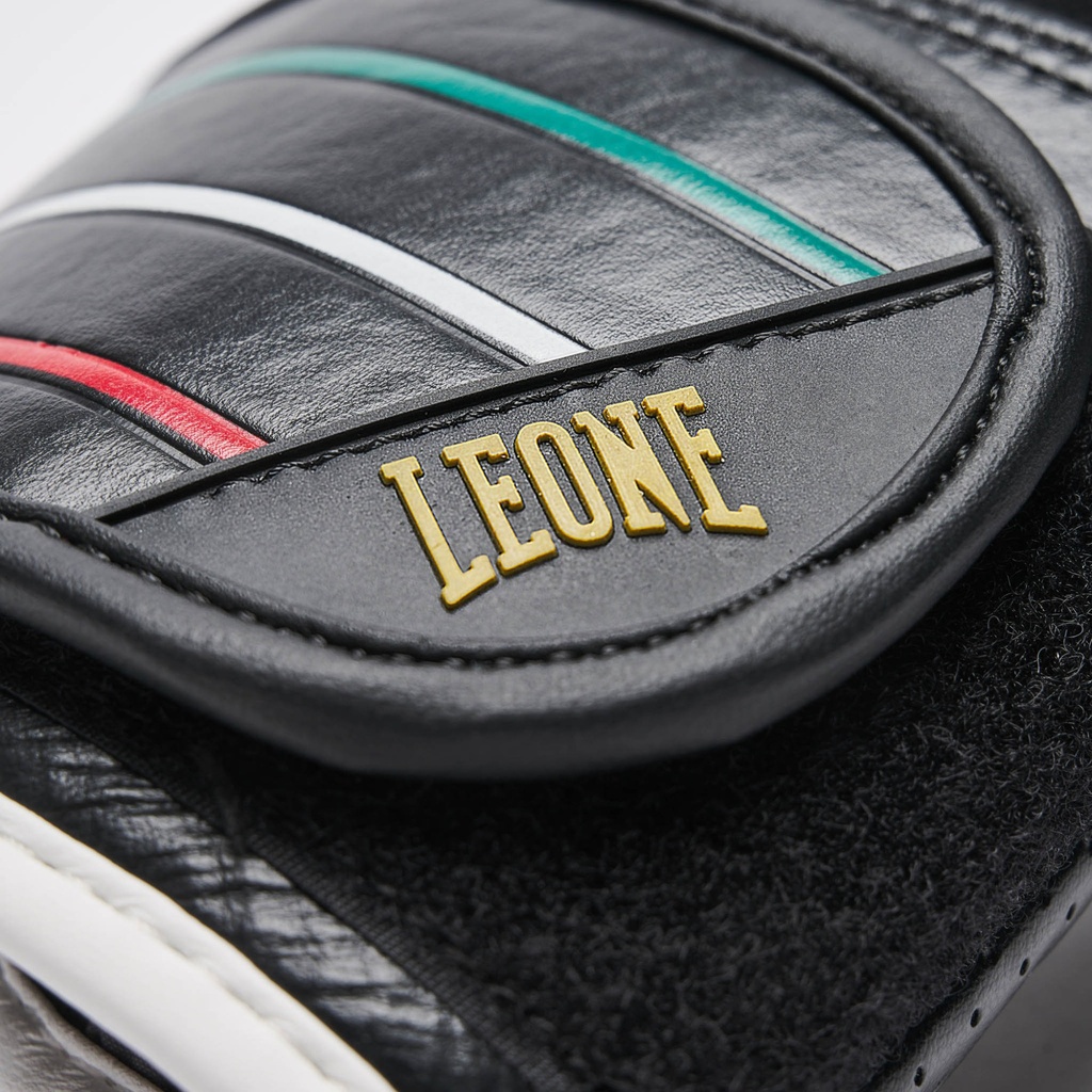 Leone Boxhandschuhe Flag, Schwarz 6