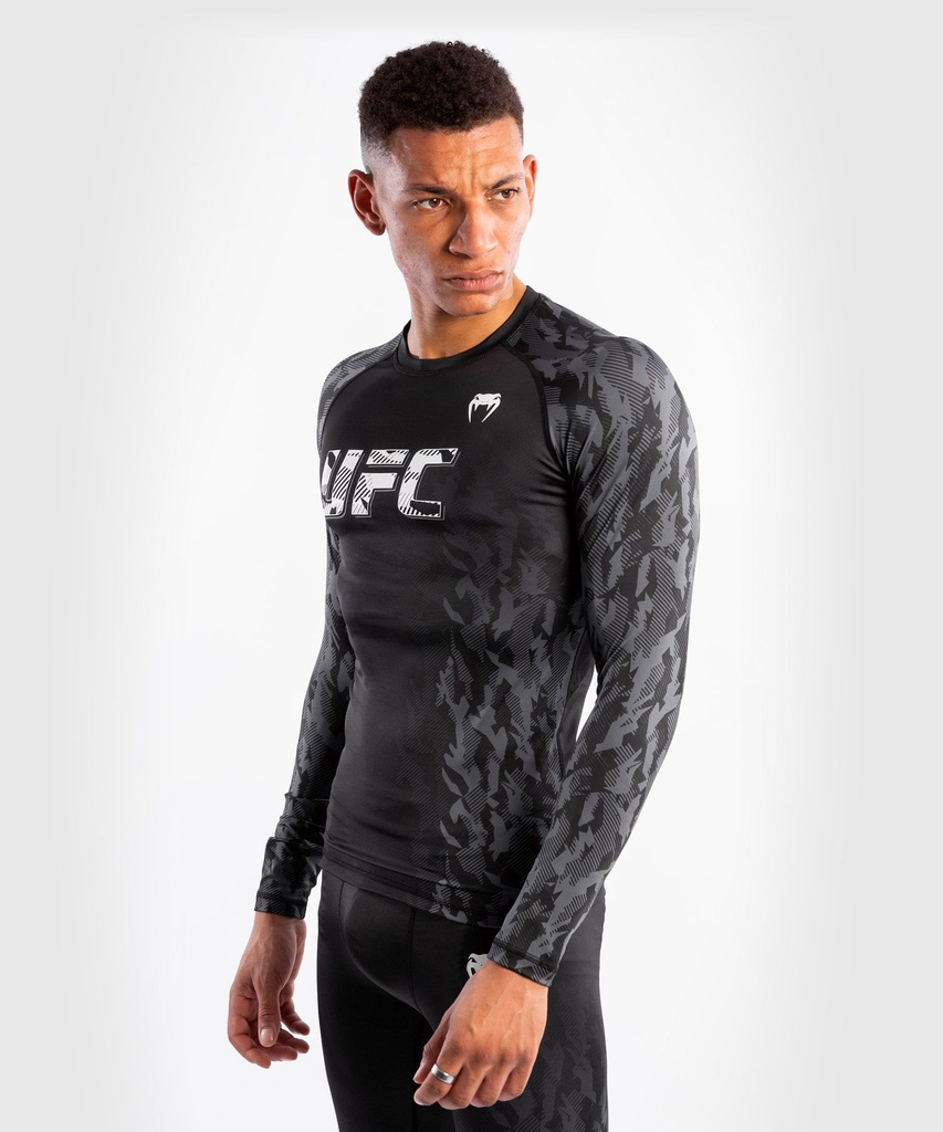 UFC Venum Authentic Fight Week Performance Rash Guard, lange Ärmel 3