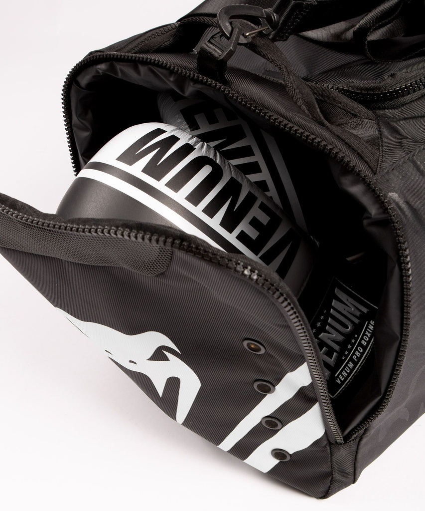 UFC Venum Sporttasche Authentic Fight Week 7
