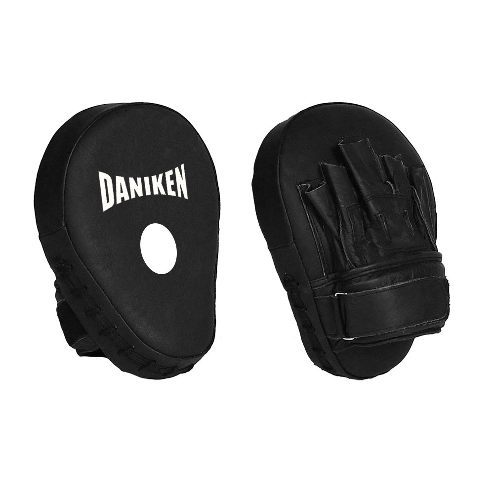 Daniken Boxpratzen Striker, Schwarz