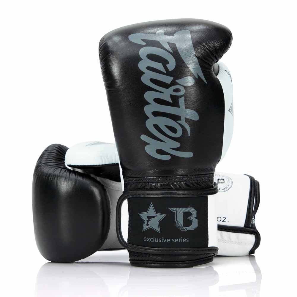 SALE 34 Fairtex Boxhandschuhe X Booster V2, Schwarz-Weiß
