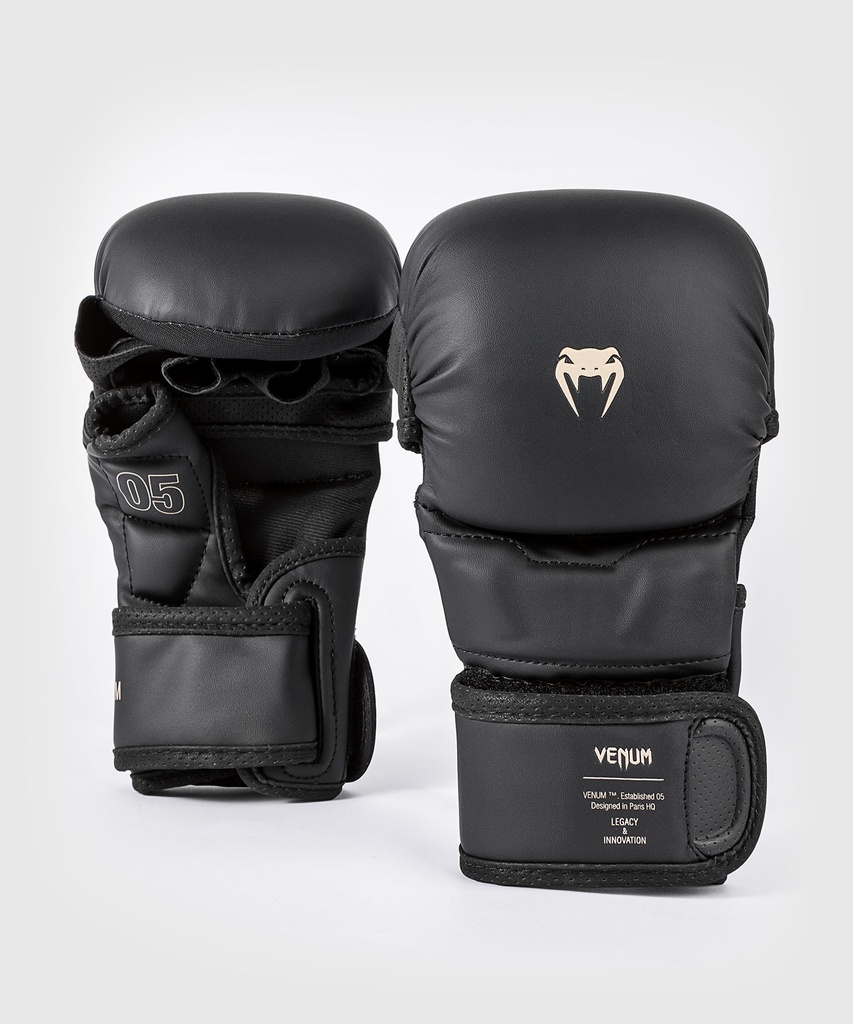 Venum MMA Sparring Gloves Impact Evo, Black
