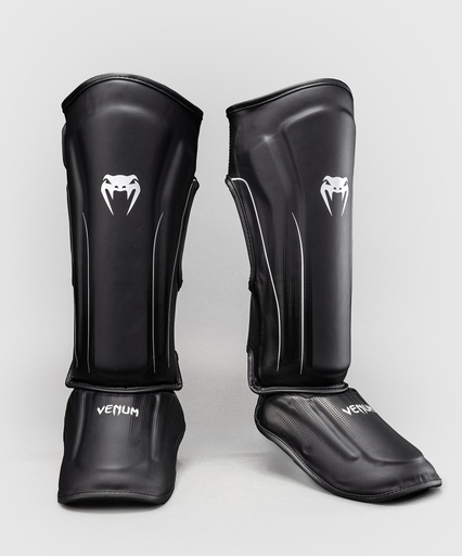 Venum Shin Guards Streamline, Black-White